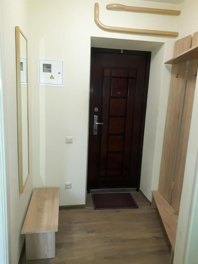 Затишні Апартаментами Біля Озера Ternopil Exterior foto